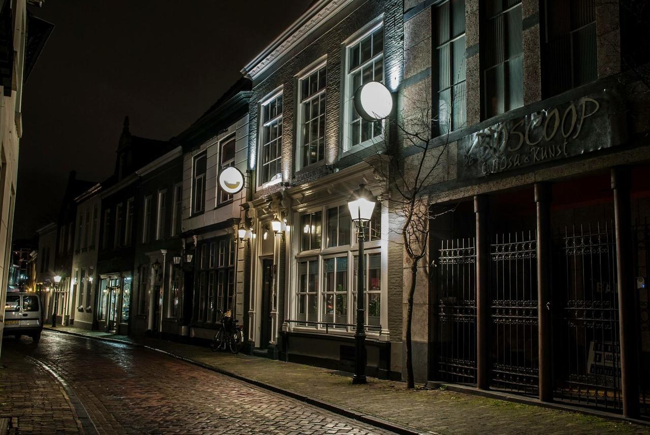 Hotel Den Berg Geertruidenberg Экстерьер фото